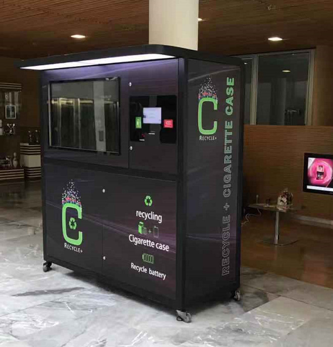 trường hợp công ty mới nhất về RVM Reverse Recycling Máy bán hàng tự động cho sân bay