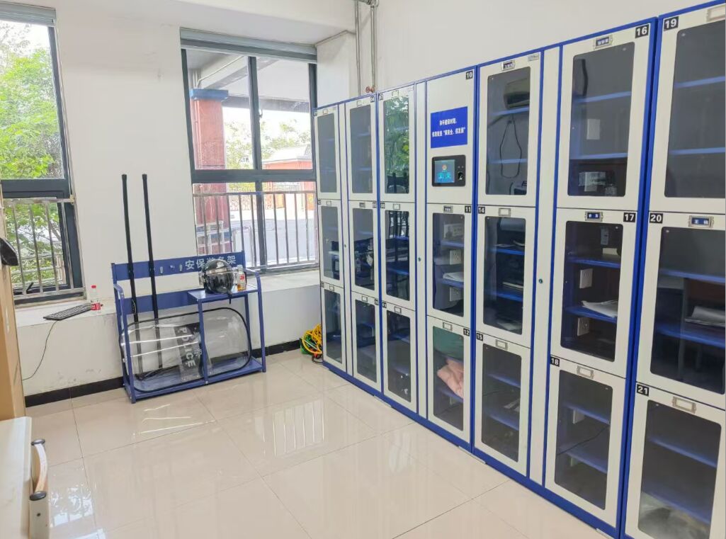 Customized Smart RFID Cabinet For Uniforms, Personal item,Documents, adapted integrate with your inventory software